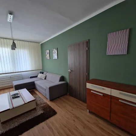 Wiwa 2 - Izbovy Daire Nové Zámky